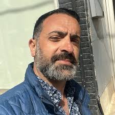 Rough, ridged, with a slight hard edge; serving daddy realness. I'm  approaching 46 years of age and this Pixel 9 Pro is showing clarity.