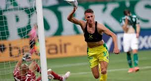 Braian romero (defensa y justicia) right footed shot from the centre of the box to the bottom left corner. Partidazo Defensa Y Justicia Vencio 4 3 A Palmeiras Por La Fecha 5 De La Copa Libertadores