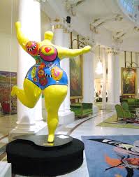 La Nana Jaune Hotel Negresco Nice Eclectic Art Art Deco Buildings Art Deco