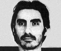 El 'exorcista de Córdoba', el cantante pop que mató a su padre como a  Drácula