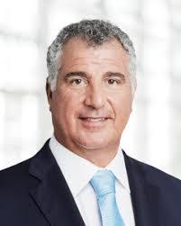 David Afshar's Instagram, Twitter & Facebook