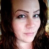 Mary Simmerman's Instagram, Twitter & Facebook