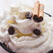 Recette Avec Ce Froid Quoi De Mieux Qu Un Bon Chocolat Chaud Viennois Nous Vous Proposons Notre Recette Pour Preparer In 2020 Food Camembert Cheese Cheese