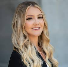 Chanelle Patterson's Instagram, Twitter & Facebook