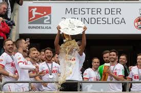 Dem effzeh, dessen pachtvertrag für das müngersdorfer stadion mit den sportstätten im jahr 2024 ausläuft, droht angesichts dieser informationen die zeit davon zu laufen. Aufstiegsstimmung Im Mungersdorfer Stadion Schone Neue Welt Beim 1 Fc Koln