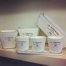 Le jardinage procure au jardinier différentes joies. Le Jardinier Pot Series Glassware Tableware Plants