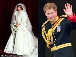 Baju pengantin diana dinobatkan sebagai salah satu gaun pengantin ikonik sepanjang masa. Gaun Pengantin Ikonik Putri Diana Jadi Hadiah Ulang Tahun Ke 30 Pangeran Harry