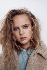 Double Faced Jacket Zara United States Model Street Style Mommy Style Womens Hairstyles