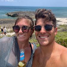 sullivan swink (@sullivanswinkk) • Instagram photos and videos