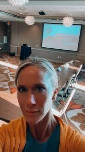 Kylie Livingston's Instagram, Twitter & Facebook