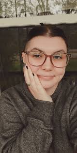 Thought I'd introduce myself and make some friends that are judge free, and  would like me just the way I am 💜💜 I'm Hannah and I enjoy the company of  guys and