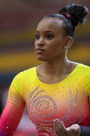 A atleta conseguiu índices para disputar o ouro no. Rebeca Andrade Sofre Lesao E Vai Passar Por Cirurgia Previsao De Retorno E De Oito Meses Ginastica Artistica Ge