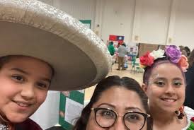 Celene Mendoza (@CeleneMendoza16)