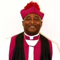 Lisa Mitcham's Instagram, Twitter & Facebook