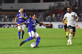 Você também pode ver o stream desta partida ao vivo através dos nossos parceiros que oferecem apostas, ou clicar em qualquer link no sofascore para obter um stream ao vivo legalizado. Csa Melhora No 2Âº Tempo Bate Goias E Vence A Primeira No Brasileirao 27 05 2019 Uol Esporte
