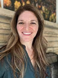 Candice Downey's Instagram, Twitter & Facebook