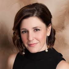 Nancy MacKinnon (@njmack23)