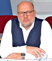 Anhalt-Bitterfelder Landrat Andy Grabner übernimmt Amtsgeschäfte im  Katastrophenmodus