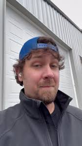 How does the Busted Knuckle Offroad 4-seater stack up to a Polaris RZR  4-seater?