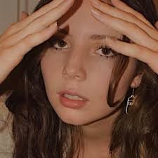 michele leigh (@mmicheleigh)