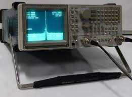 Repair and calibration services for the 2711 are available and warrantied by our world class repair lab. Tektronix 2711 9khz To 1 8 Ghz 50ohm Spectrum Analyzer
