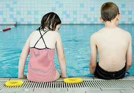 Wann sollte dein kind das schwimmen erlernen? Schwimmen Lernen Babyschwimmen Schwimmkurs Stadtwerke Dusseldorf