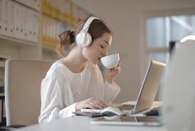 Some services allow you to search for that special tune, whi. How To Download Music To Your Computer The Common Methods Explained Tech All
