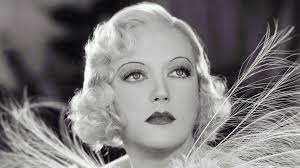 20 Utterly Glamorous Archive Photos Of Hollywood Legend Marion Davies