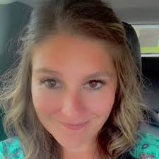 Christina (@CamAndMommaFox)