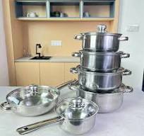 High Quality 12-Piece Stainless Steel Sliver Handle Cookware Set  Sustainable Classic Kitchen Pots and Pans