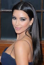 صور كيم كاردشيان يا جمالك يا طعامتك يا نجمة السينما العالمية Kardashian Jenner Kardashian Beauty Face