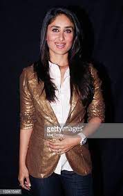 Kareena Kapoor At The Grand Finale Of Indian Idol 5 In Mumbai On Sunday Night Kareena Kapoor Photos Indian Bollywood Actress Kareena Kapoor