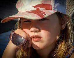 Karlie Projects :: Photos, videos, logos, illustrations and branding ::  Behance