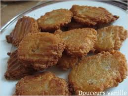 Galettes De Manioc Douceurs Vanille La Cuisine De Nous Deux Manioc Recette Cuisine Alimentation