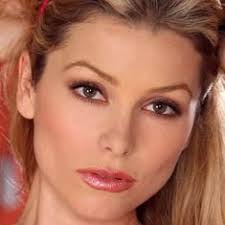 Heather Pink's Instagram, Twitter & Facebook