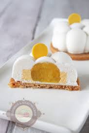 Buche De Noel 22 Ananas Kalamansi Et Noix Et Coco Surprises Et Gourmandises Buche De Noel Mini Gateau Gourmandise