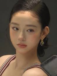 37 Poses and Expressions ideas to save today