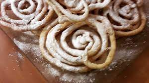 Se hai provato questa ricetta, mandami la tua foto, mi farebbe molto piacere vederla hai letto la ricetta, ma hai dubbi su come farla? Girandole Di Carnevale Senza Lievito I Dolci Della Tradizione Youtube