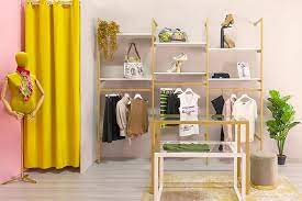 Perché comprare arredo negozi di abbigliamento online. Blog Idee Originali Per Arredare Un Negozio Di Abbigliamento