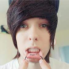 Emo Hairstyles For Trendy Guys Emo Guys Haircuts Pretty Designs Emo Hairstyles For Guys Emo Hair Short Emo Hair