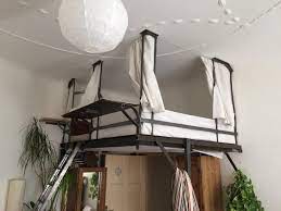 4) er hat das bett nicht gekauft. Ein Sehr Besonderes Bett In Diesem Schlafzimmer Schlaft Es Sich Wie Ein Konig Wgzimmer Schlafzimmer Einrichtung Hochbett Etagenbe Wg Zimmer Haus Wohnung