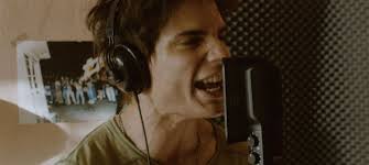 Lo-Lo-Lo-Lose Yourself