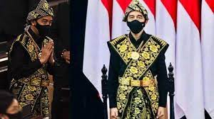 Di daerah sikka, kain ini dinamakan utan untuk sarung wanitanya dan lipa untuk sarung prianya. Mengenal Baju Adat Suku Sabu Ntt Yang Dikenakan Presiden Saat Pidato Kenegaraan Di Mpr Tribunnews Com Mobile