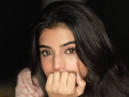 Top trending Pakistani actress to say goodbye to showbiz soon