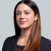 Samantha Crossman's Instagram, Twitter & Facebook