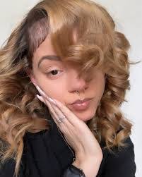 Angie Meeks's Instagram, Twitter & Facebook