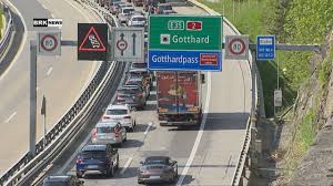 The gotthard base tunnel provides a quicker, more reliable link between north and south for both people and goods. Goschenen Ur Airolo Ti 28 Kilometer Stau Am Gotthard Rekord Youtube