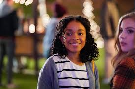 Love, victor feels built upon the film's emotional potential to provide teens and young people a pleasant and accessible coming out movie, but also reactive to the critiques of the original: Nyu Alum Rachel Hilson Breaks Down Role In Love Victor New York Daily News