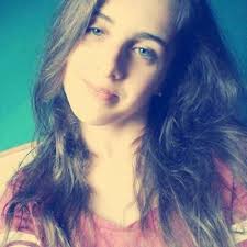 Nadine Nagy (@nadinetn_)