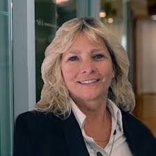 Mary Solecki's Instagram, Twitter & Facebook